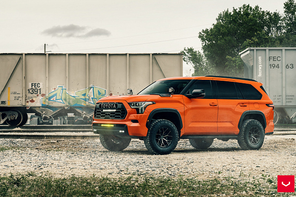 Фото дисков Vossen HF6-4 Глянцевый темный лак на Toyota Sequoia III