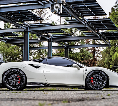 Фото дисков Strasse Wheels SV10 Deep Concave FS на Ferrari SF90