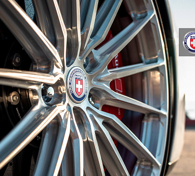 Фото дисков HRE P103SC на Audi E-tron GT