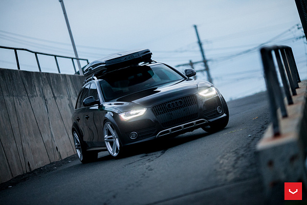 Фото дисков Vossen VFS-5 Серебро на Audi A/S/RS 4 (B8)