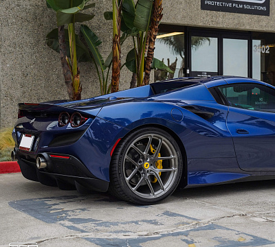Фото дисков HRE R101 Lightweight на Ferrari F8