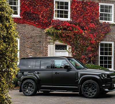 Фото дисков Kahn Type 57 RS на Land Rover Defender II