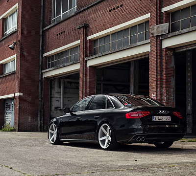 Фото дисков Vossen CV3 на Audi A/S/RS 4 (B8)