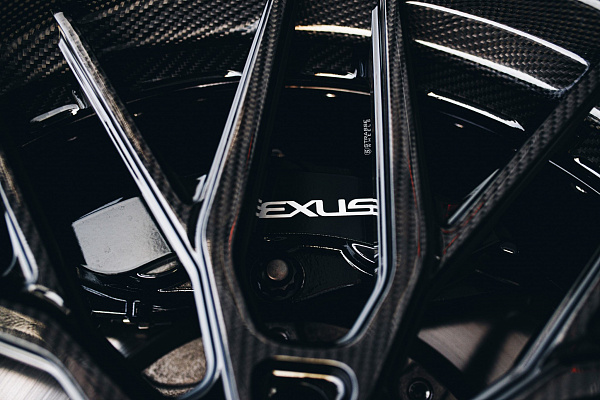 Фото дисков Strasse Wheels SV10M Deep Concave FS Другой цвет на Lexus LC 500