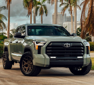 Фото дисков 4PLAY 4P83 на Toyota Tundra III