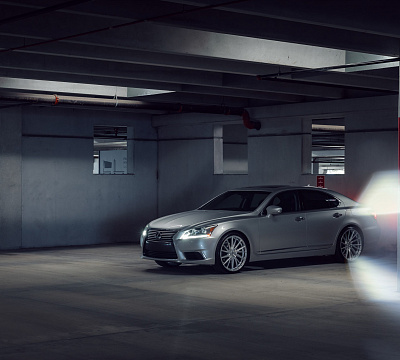 Фото дисков Vossen HF-4T на Lexus LS IV
