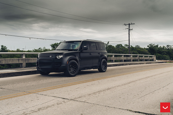 Фото дисков Vossen HF-2 Черный глянец на Land Rover Defender II