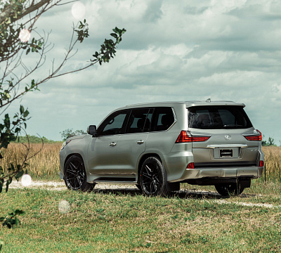 Фото дисков Vossen HF-7 на Lexus LX III