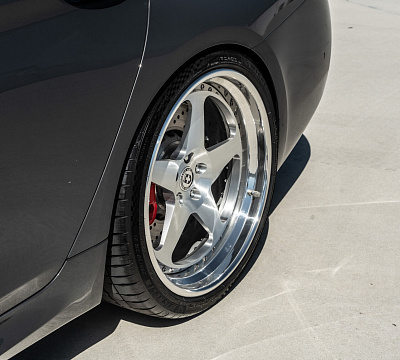 Фото дисков HRE 305 на BMW 5/M5 (G30/F90)