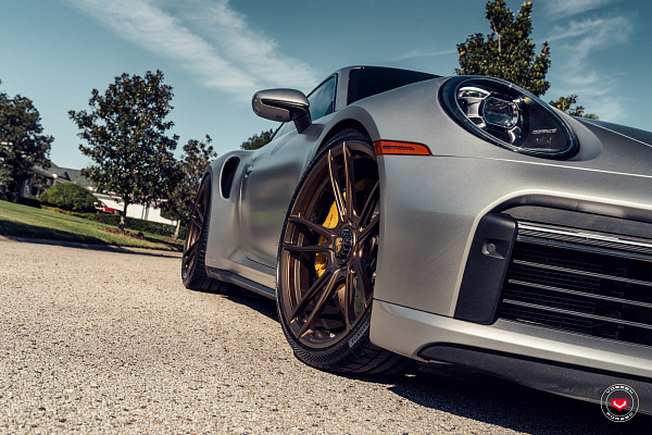 Фото дисков Vossen S17-06 Сатиновая бронза на Porsche 911 VIII