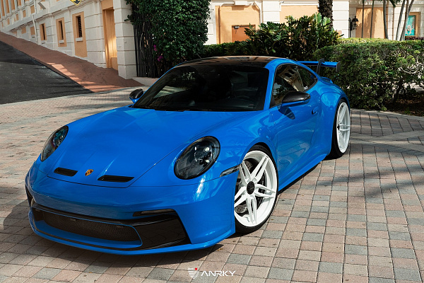 Фото дисков Anrky AN27 Белый глянец на Porsche 911 VIII