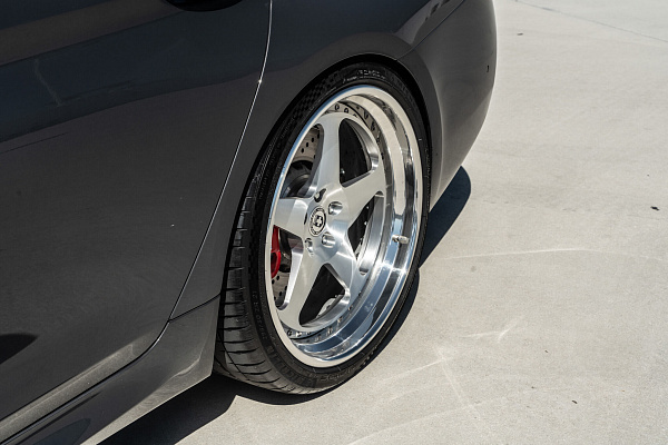 Фото дисков HRE 305 Глянцевый лак на BMW 5/M5 (G30/F90)