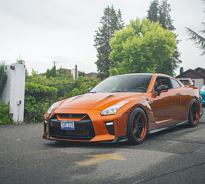 Фото дисков Strasse Wheels SV2T Deep Concave FS на Nissan GT-R