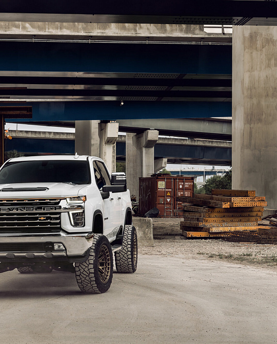 Фото дисков HFX-1 (8-Lug) Сатиновая бронза на Chevrolet Silverado IV