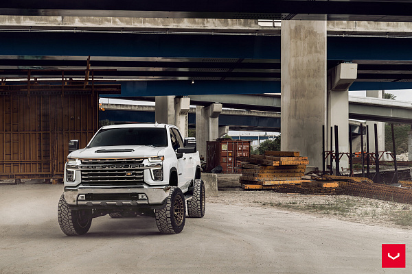 Фото дисков Vossen HFX-1 (8-Lug) Сатиновая бронза на Chevrolet Silverado IV