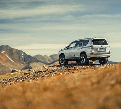 Фото дисков Black Rhino PRIMM на Lexus GX II