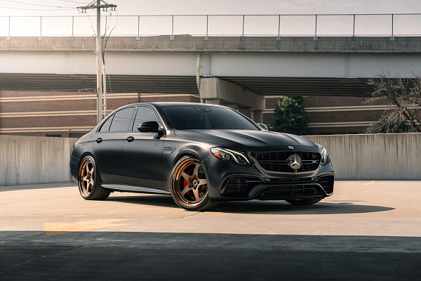 Mercedes-Benz AMG E 63 S 