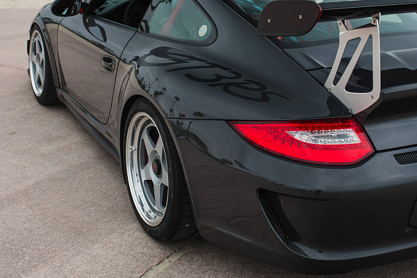 Фото дисков HRE 305 Серебро на Porsche 911 VI