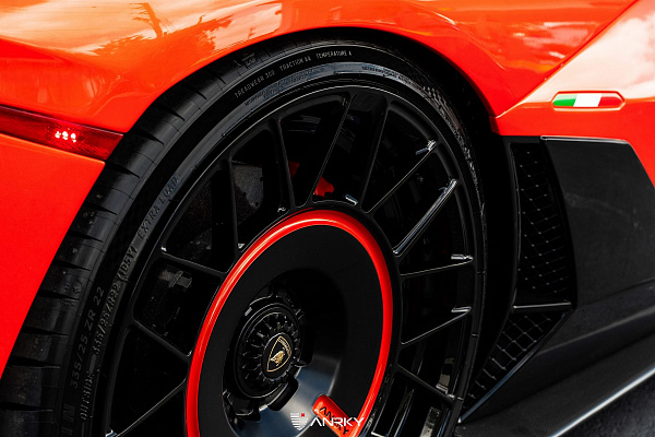 Lamborghini Aventador Ultimae Roadster