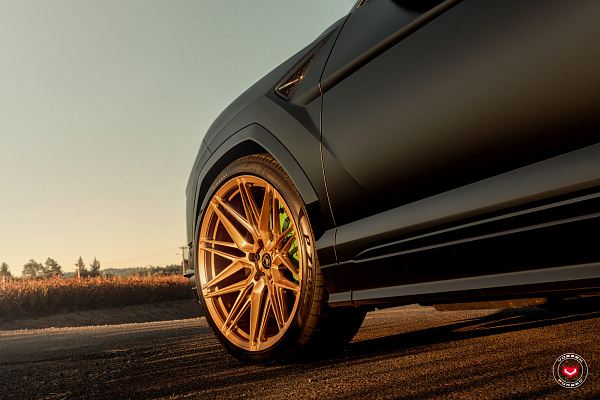 Фото дисков Vossen EVO-5 Глянцевое золото на Lamborghini Urus