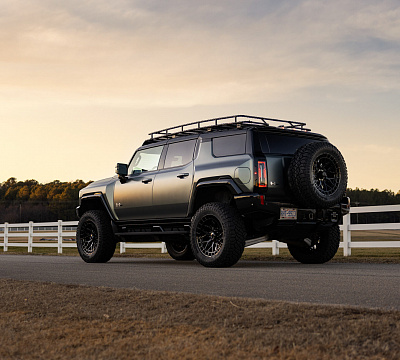 Фото дисков Vossen HFX-1 (8-Lug) на GMC Hummer EV