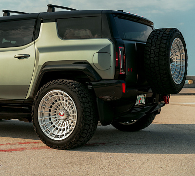 Фото дисков Vossen LCX-04 на GMC Hummer EV