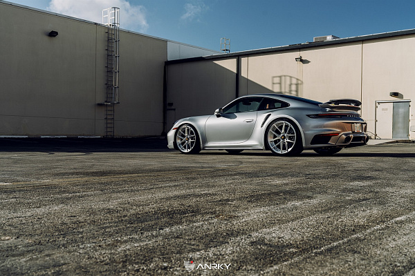 Фото дисков Anrky XR-201 Глянцевый лак на Porsche 911 VIII