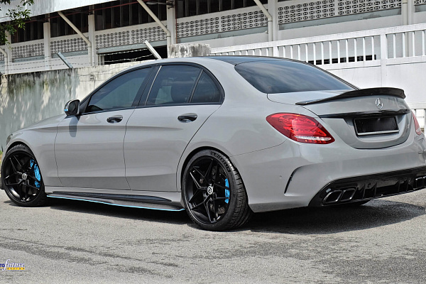 Фото дисков HRE FF11 Черный сатин на Mercedes-Benz C-Class (W205)