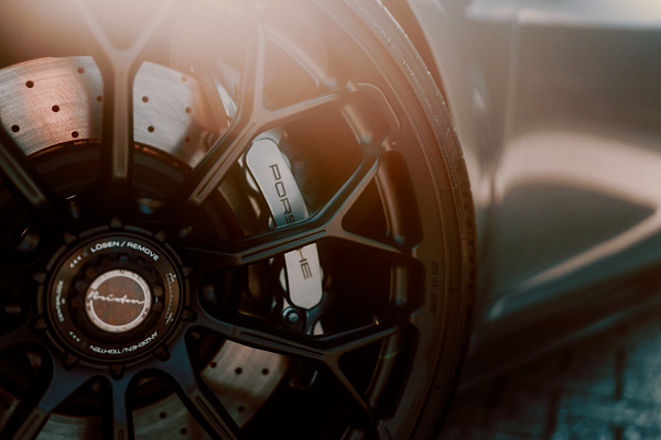 Фото дисков Brixton Forged CM6-RS Черный сатин на Porsche 911 VIII