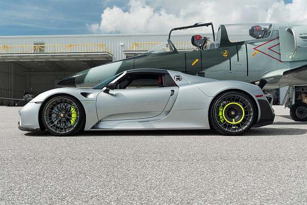 Фото дисков Anrky AN20 Aerosport Глянцевый темный лак на Porsche 918 Spyder