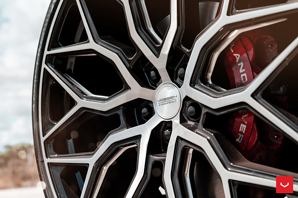 Фото дисков Vossen HF-2 Алмазная проточка на Range Rover Sport II
