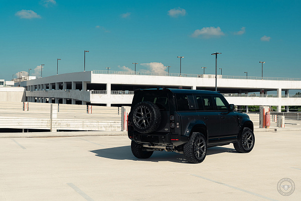 Фото дисков Vossen UV-X Матовый графит на Land Rover Defender II