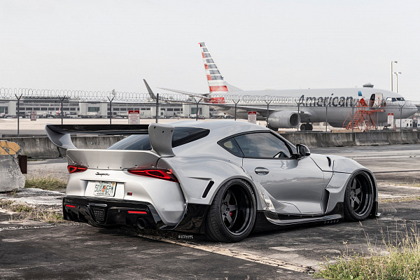 Фото дисков Strasse Wheels S6 Competition Черный сатин на Toyota Supra A90