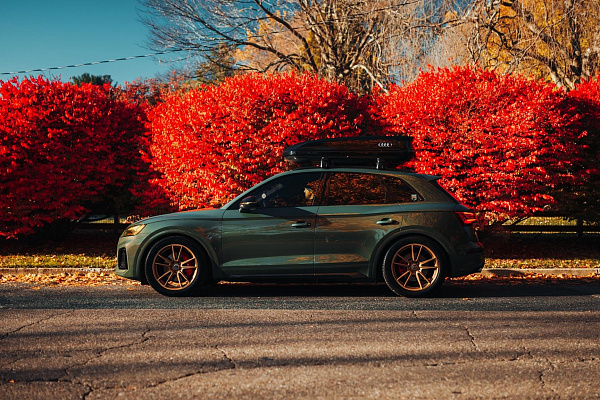 Фото дисков HRE FF04 Сатиновое золото на Audi Q5 (FY)