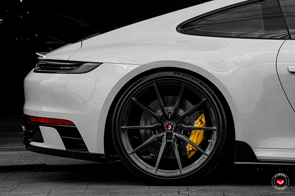 Фото дисков Vossen M-X2 Черный глянец на Porsche 911 VIII