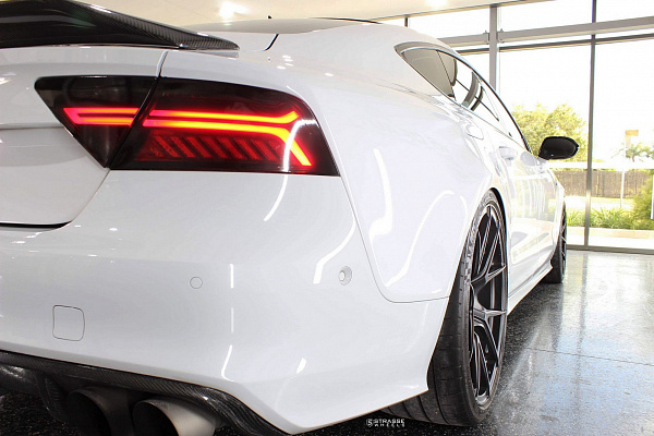 Фото дисков Strasse Wheels SM5R Deep Concave Monoblock Черный сатин на Audi A/RS 7 (4G)