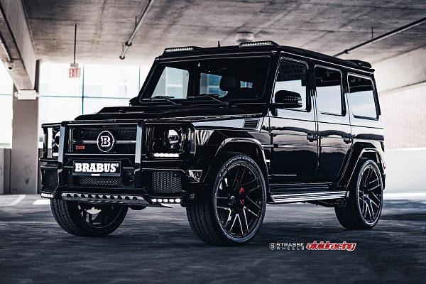 Фото дисков Strasse Wheels SM7T Deep Concave Monoblock Черный глянец на Mercedes-Benz G-Class II