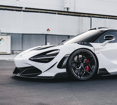 Фото дисков Brixton Forged PF5 на McLaren 720S