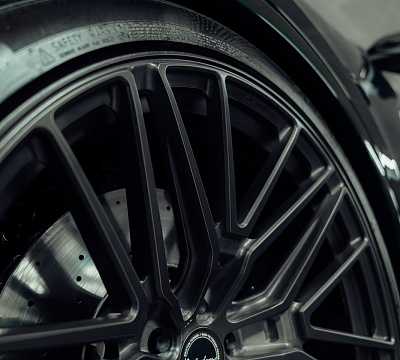 Фото дисков Brixton Forged VL4 на Audi Q8