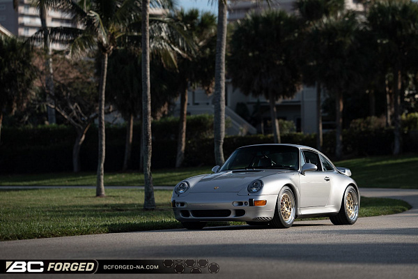 Фото дисков BC Forged MHE28 Глянцевая шампань на Porsche 911 IV