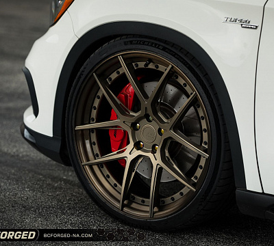 Фото дисков BC Forged HCA381 на Mercedes-Benz GLA (X156)
