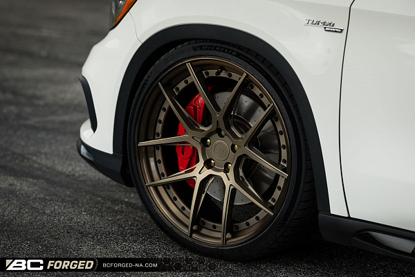 Фото дисков BC Forged HCA381 Сатиновая бронза на Mercedes-Benz GLA (X156)