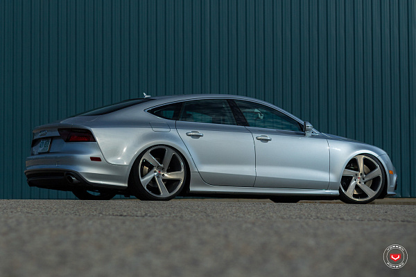 Фото дисков Vossen CG-210T Глянцевый лак на Audi A/RS 7 (4G)