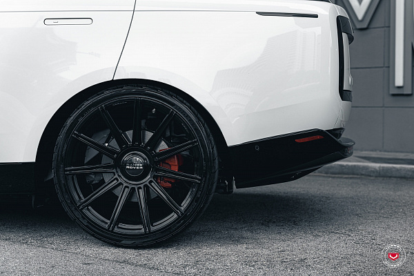 Фото дисков Vossen S17-12 Черный глянец на Land Rover Range Rover V