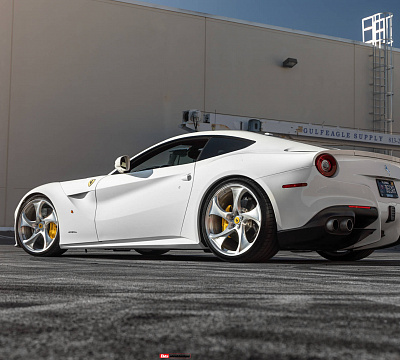 Фото дисков HRE 522M на Ferrari F12