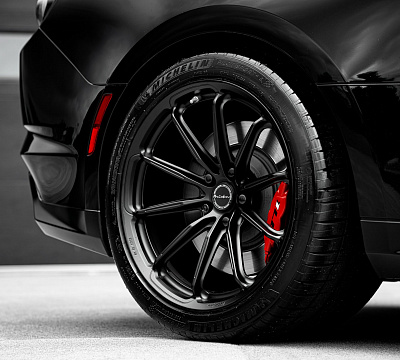 Фото дисков Brixton Forged R11-RS на Chevrolet Camaro VI