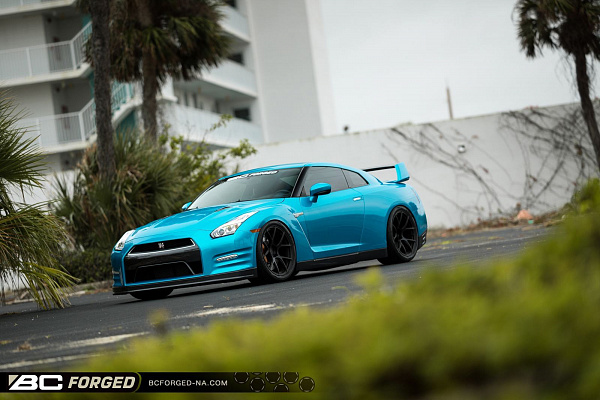 Фото дисков BC Forged RZ05 Черный матовый на Nissan GT-R