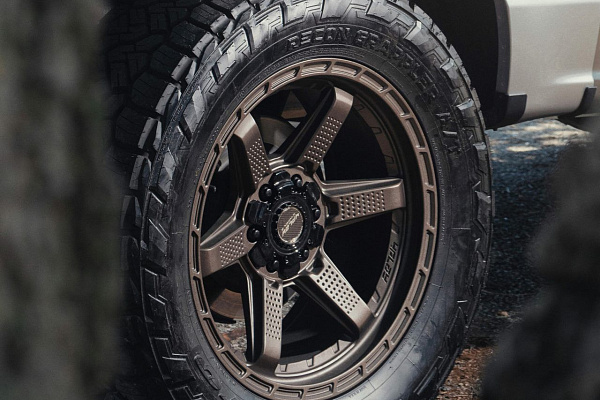 Фото дисков 4PLAY 4PS63 Сатиновая бронза на Ford F-150 XIV