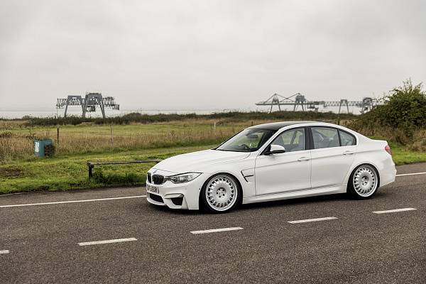 Фото дисков Rotiform PMF Серебро на BMW 3/M3 (F3x/F80)