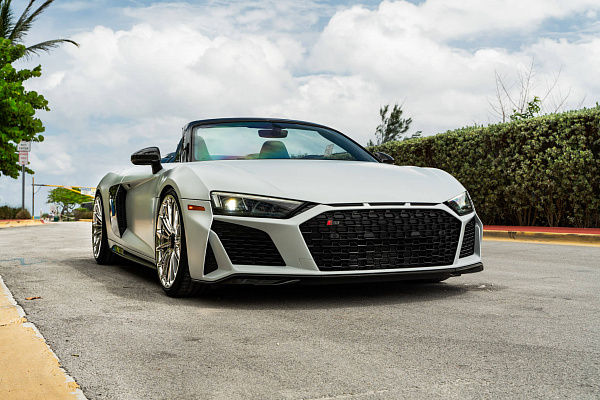 Audi R8 V10 Spyder
